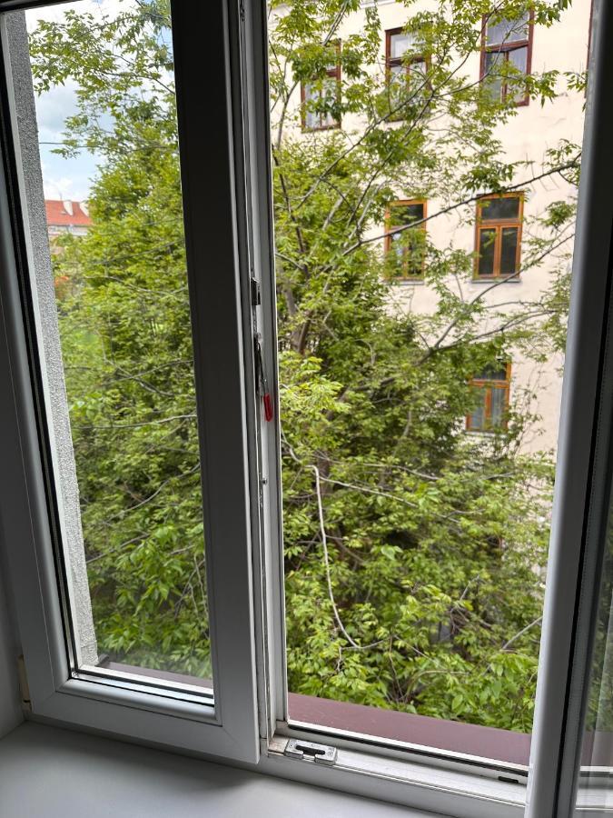 Cozy Apartment Elterleinplatz - Quiet & Close To Center Вена Экстерьер фото